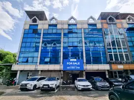 Ruko 4 Lantai dijual Jl Perjuangan Kebon Jeruk Megah LT 66m2