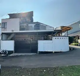 Rumah tinggal strategis deket toll jorr dan tangerang serta dalam kota