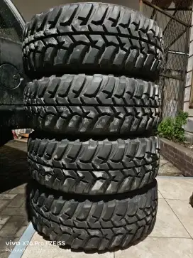 Ban mt r17 pajero fortuner ranger
