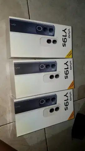 Vivo y19s kondisi baru full set bonus tripod