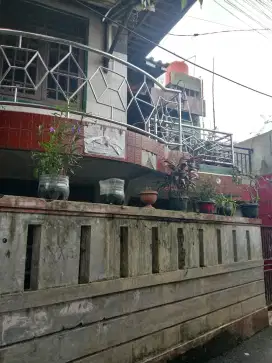 Jual rumah 2 lantai SHM bisa bayar 100jt dlu