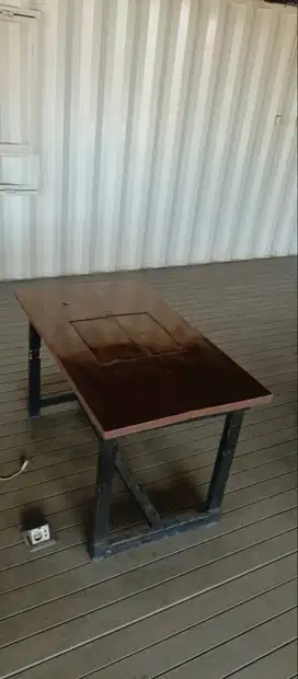 Jual Meja Kayu (bekas cafe)