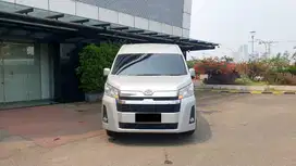 Toyota HiACE Premio 2.8 Diesel 12 Seater Manual Silver 2024 NIK 2023