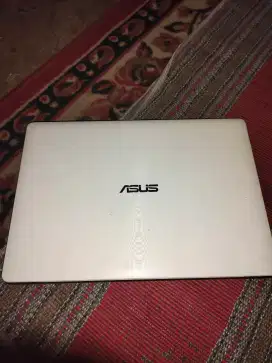 Laptop ASUS X453M