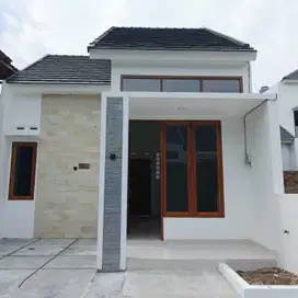 Rumah Minimalis & Strategis, 5 Menit dari Bandara Solo