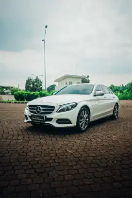 MERCEDES BENZ C200 (W205) CBU 2.0 AT 2014
