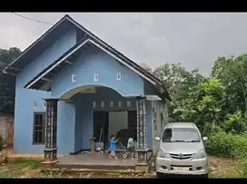 Di jual rumah kampung Lokasi di mijenSemarang