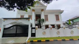 Rumah premium+kolam renang di Puspita Loka, BSD. Lt.340 Lb.600 Rp.6,5M