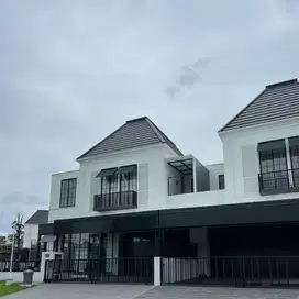 Rumah Mewah Fasilitas Lengkap Lingkungan Nyaman Kota Semarang
