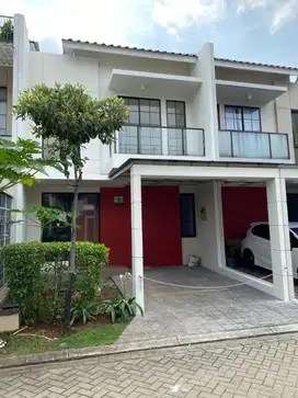 dijual RUGII Rumah di Green village