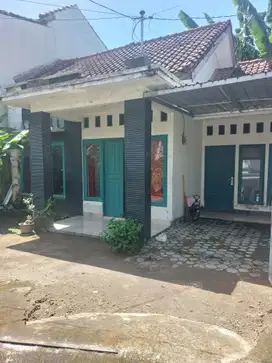 Rumah di kompleks perumahan jl Adi sucipto Mataram