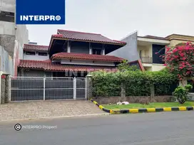 Rumah Boulevard Intercon - Desain Arsitek - Taman Kebon Jeruk Tkj