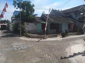 Tanah Pojok Dekat Masjid Manarul di Danau Diatas Sawojajar I