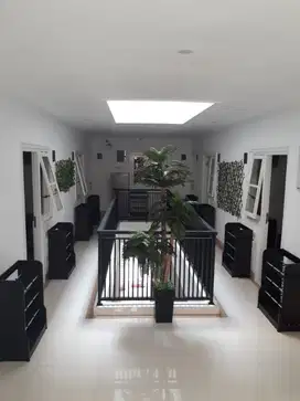 Dijual Rumah Kost 26kmr di daerah Kemanggisan