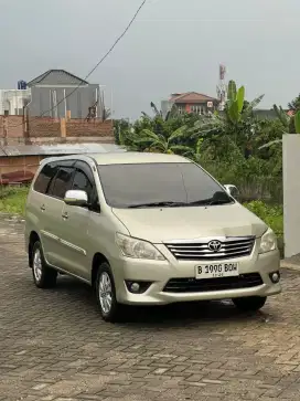 Grand innova 2.5 G at diesel 2011