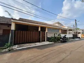 Rumah 1 lantai tanah luas dalam perumahan serua permai Ciputat