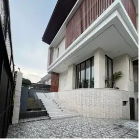 dijual rumah full furnished south emerald citraland mewah