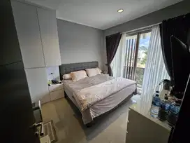 Rumah PIK 2 Tahap 1 DIJUAL 11x10 Hook Furnished Dekat Danau Taman