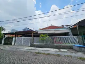 Rumah Lama siap huni Kendangsari Surabaya Selatan