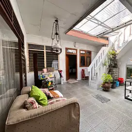 TURUN HARGA RUMAH ASRI DAN LUAS KOMPLEK MEGACINERE
