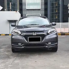 HR-V PRESTIGE 1.8 cvt matic tahun 2016 warna abu abu