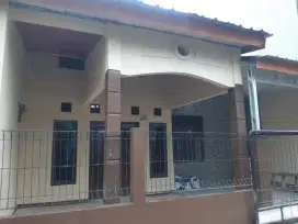 RUMAH DIKONTRAKKAN PERUM KOMPAS INDAH