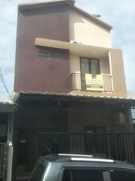 Disewakan rumah siap huni di Regency melati Mas