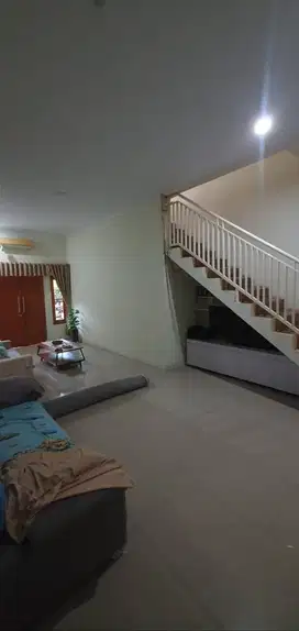 Rumah 2 Lantai Hook LT 150M LB 200M