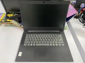 Laptop lenovo v145