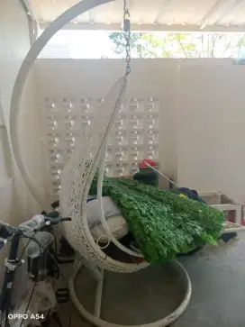 Ayunan gantung tiduran