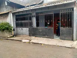 Jual rumah Ciledug, dilalui angkot d22 kota Tangerang