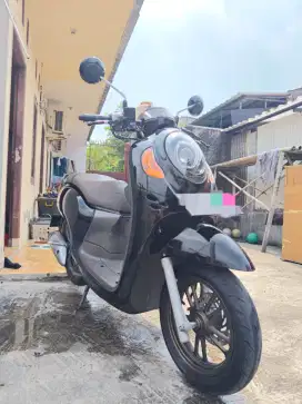 Scoopy Prestiege Hitam 2021 ex cewe