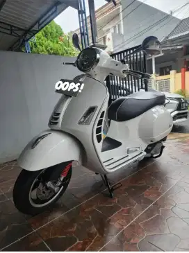 VESPA GTS 150 Iget SUPER 2022!