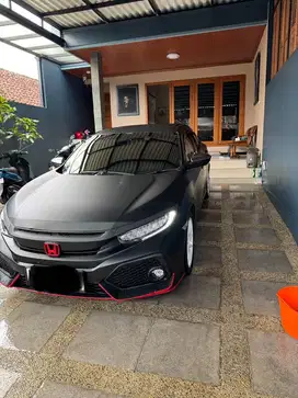 Honda Civic 2017 Bensin