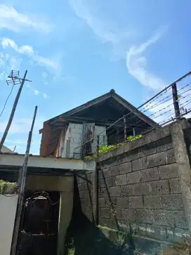 DIJUAL CEPAT KONTRAKAN 2 LT : 5 PINTU