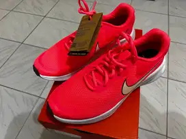 Nike Women's Revolution 7 Running Shoes BNIB