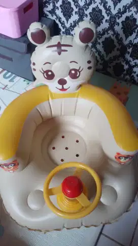 Kursi makan bayi (Tiger no musik)
