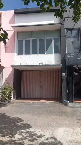 Disewakan Ruko 2 lantai Emerald Boulevard Blok EB/AA1- 23
