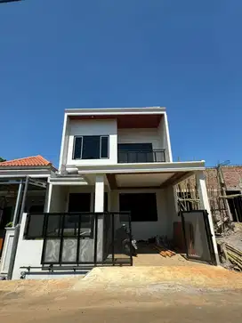 RUMAH 2 LANTAI BAGUS LT125m² DEKAT UNNES