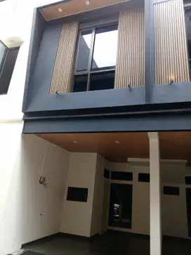 Dijual Rumah Baru Minimalis Modern 2Lt di Cempaka Putih Timur Jakpus