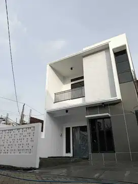Rumah STRATEGIS di Banyumanik hanya 200mtr Ke DURIAN RAYA Banyumanik