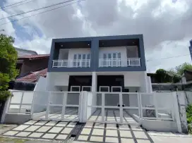Rumah Baru di tenggilis dekat Ubaya