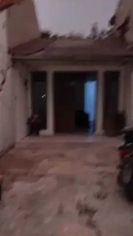 Rumah Tua hitung tanah di Pejaten Barat Jakarta Selatan