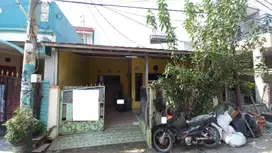 Rumah Minimalis Seken 15 Menit ke RS ANNA MEDIKA Siap Renov J-31162