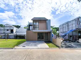 Rumah Modern 15 Menit ke Stasiun Serpong 2 Lantai Siap Huni J-28809