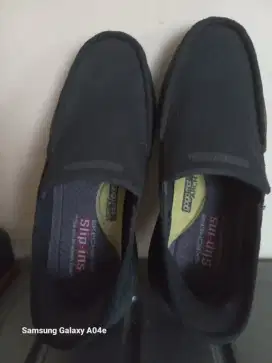 Jual sepatu skechers