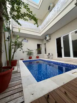 Dijual villa baru lantai 2 munggu