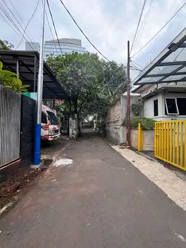 Tanah di area perkantoran TB Simatupang, 1 menit ke gedung Arcadia