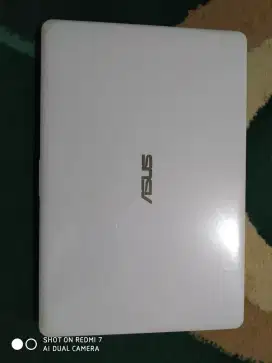 Asus note book bekas