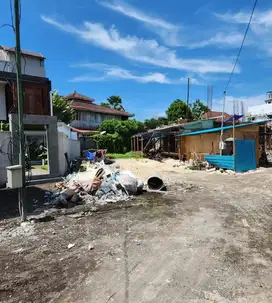 Tanah luasan kecil di batubolong canggu